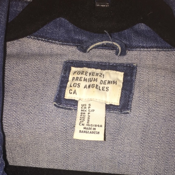 Forever 21 jean jacket cropped! - Picture 4 of 5